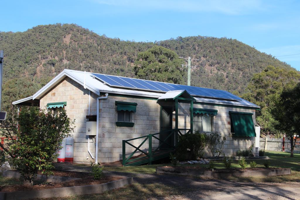 Starline Alpacas Farmstay Resort Broke Exterior photo